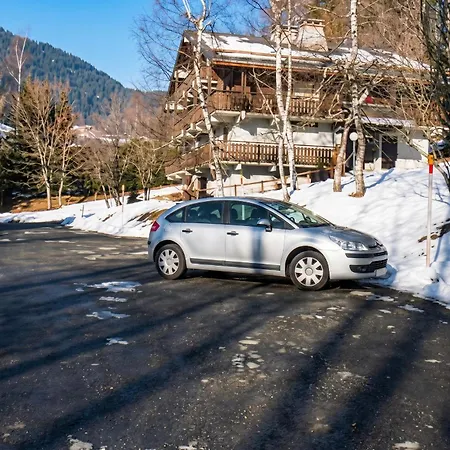 Appartement D'une Avec Vue Sur La Et Jardin Amenage A A 2 Km Des Pistes Megève